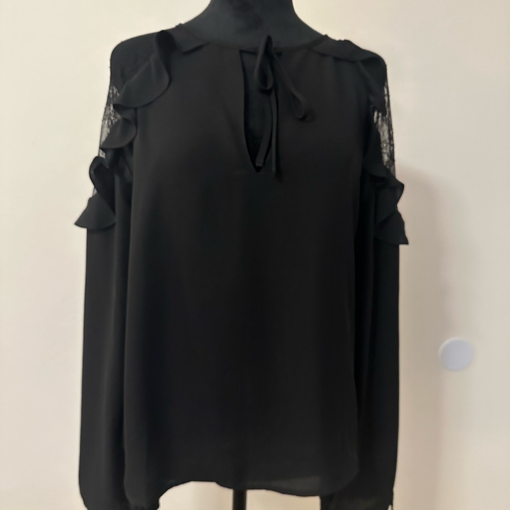 Lulu’s Black Dressy Blouse